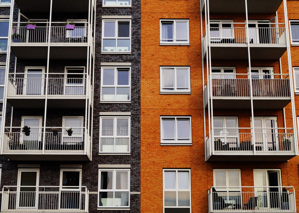 pexels george becker 129494 1024x728 - What To Look Out For When Renting An Apartment