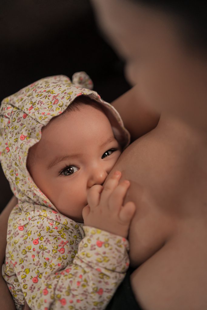 l1 683x1024 -  Best Way To Breastfeed A Baby?